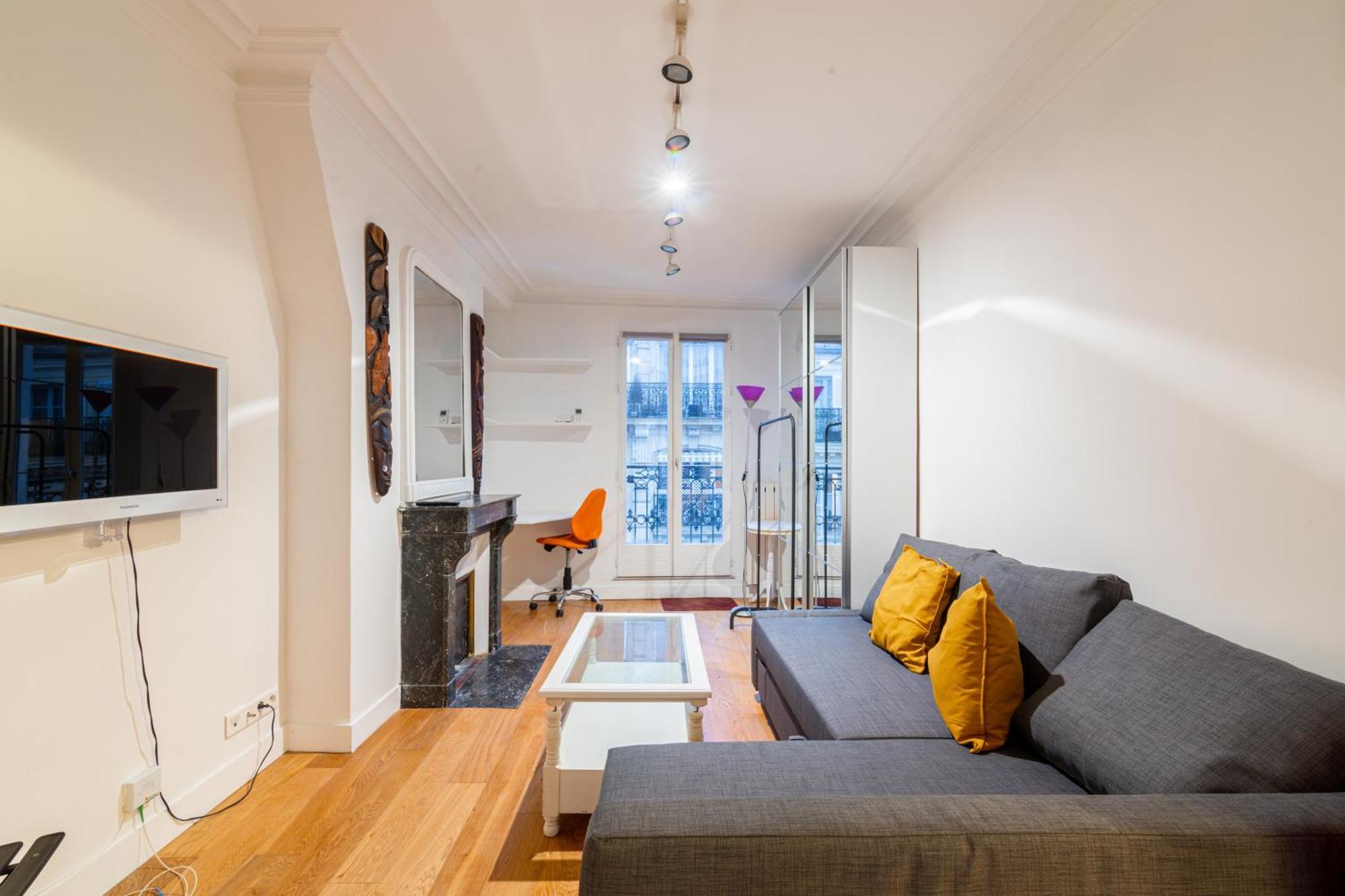 Luxurious 1 Bedroom Tour Eiffel Saint Dominique Free Netflix ปารีส ภายนอก รูปภาพ
