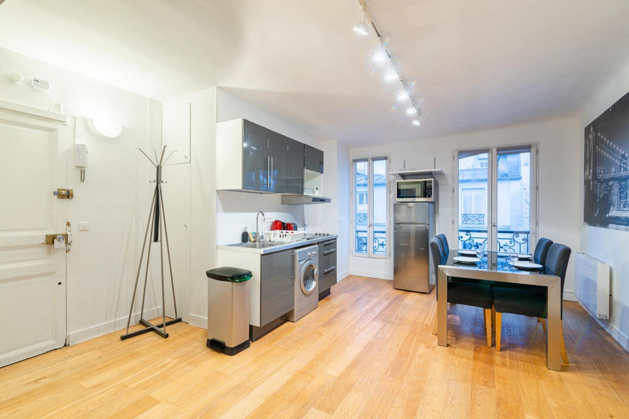 Luxurious 1 Bedroom Tour Eiffel Saint Dominique Free Netflix ปารีส ภายนอก รูปภาพ